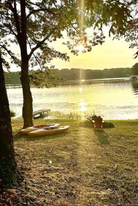 Fall Special! Lakefront, Firepit,Dock,Kayaks,Deck
