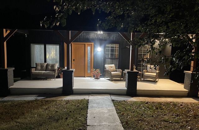 Fall Special to Clarksville. Visit the History near I24 and ft campbell ,Sleeps8