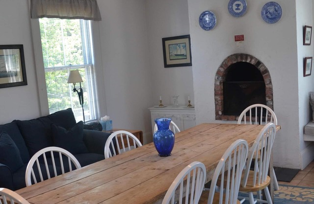Fame- Downtown Nantucket - 2 Bedroom, 2.5 Bath apartment