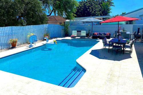 Family Favorite- Heated Pool, 2 Kings, Everglades