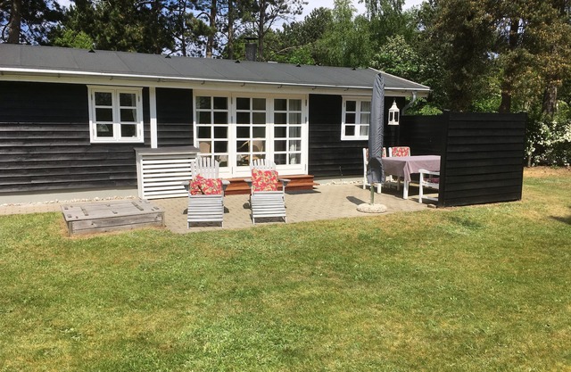 Family friendly holiday home by a good beach, close to swimming pool and amusement park