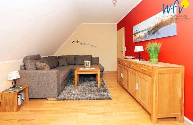 Family-friendly apartment with sunny balcony!