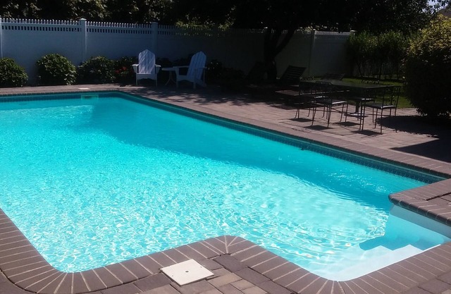 Family Friendly-Close Proximity to Shinnecock BOOK NOW!