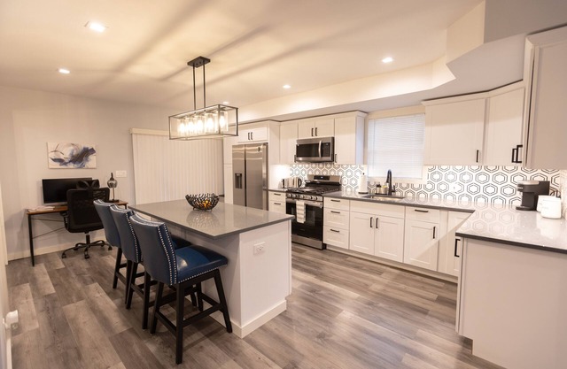 Family Friendly Cottage for 8 with Arcade Games!