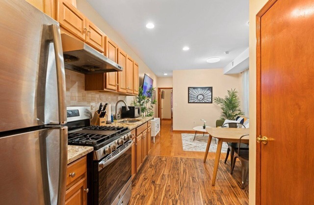 Family Friendly Gem Near Center City!