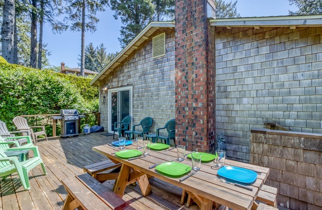 Family Friendly Ocean View Beach House with Large Deck and Game Room!