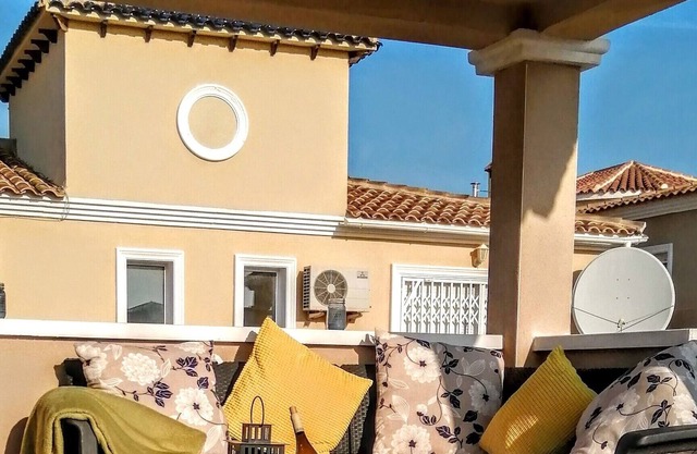 FAMILY FRIENDLY VILLA / PERFECT FOR GOLF BREAKS, 3 BED 2 BATHROOM