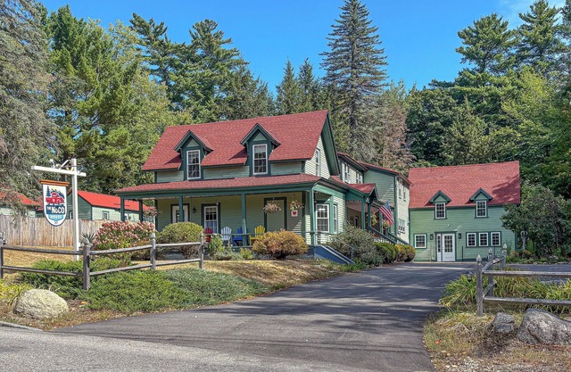 Family-Friendly White Mountain Escape 9BR/10BA