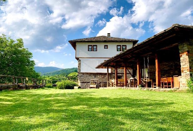 Family Hotel Byalata Kashta