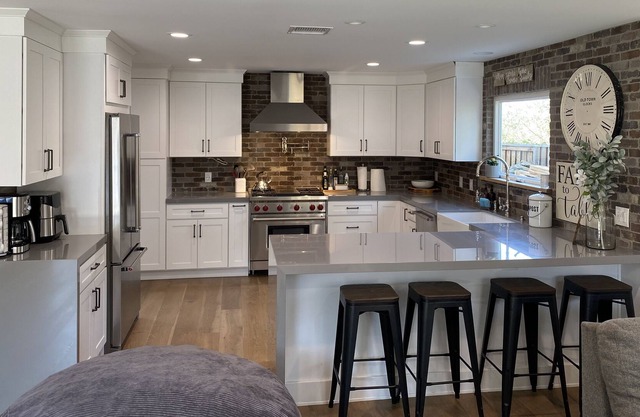 Family style home in Ventura CTY, 35mi to Los Angels, 25min to beaches