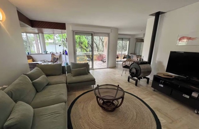 Family villa with direct beach access