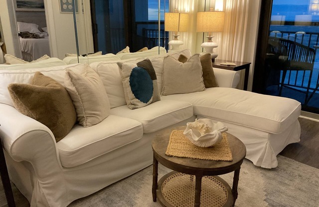 Famous 30A Heart of SeagrovenBeachfront Condo