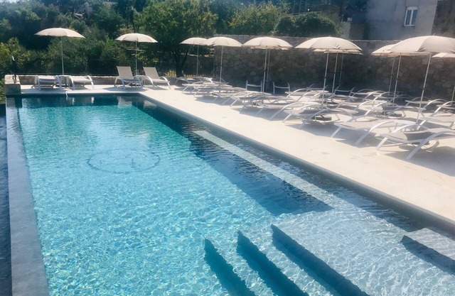 Fantastic apartment with sea view, pool and private terrace