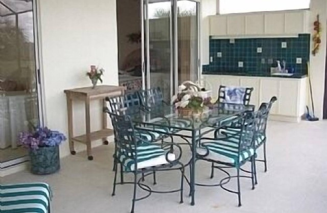 Fantastic Family Villa With Large Pool, 10 Minutes From Gulf Coast Beaches