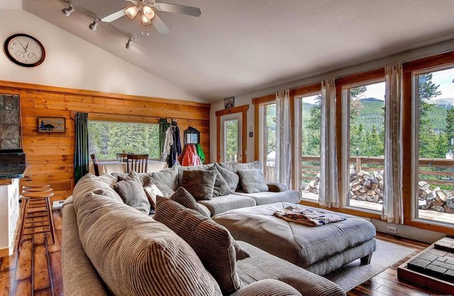 Fantastic Mountain Home