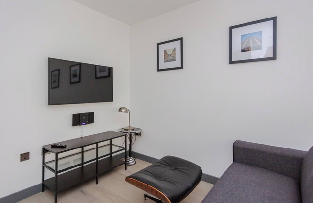 Fantastically Located 1BD Flat, Heart of London