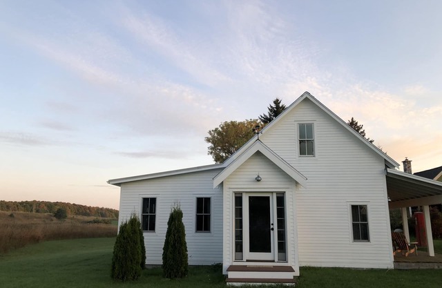 Farmhouse Cottage In The Heart Of The Sleeping Bear Dunes