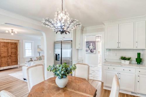 Farmhouse Fresh 4BR Retreat