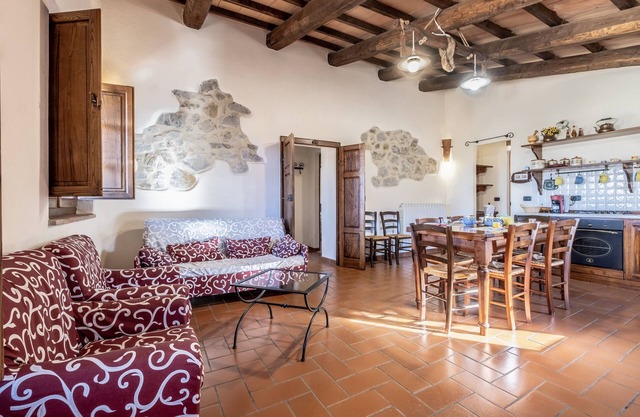 Farmhouse "Genziana" with Shared Pool, Shared Garden & Wi-Fi