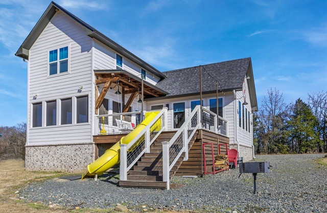 Farmhouse: Waterfront+Slide+Swings+V-ball+FirePit