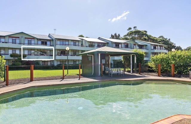 Fathoms 7 - Beach, Pool, Tennis and Wifi -Linen Provided