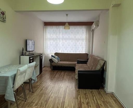 Fatih’in merkezinde 2+1 konforlu yüksek giriş daire