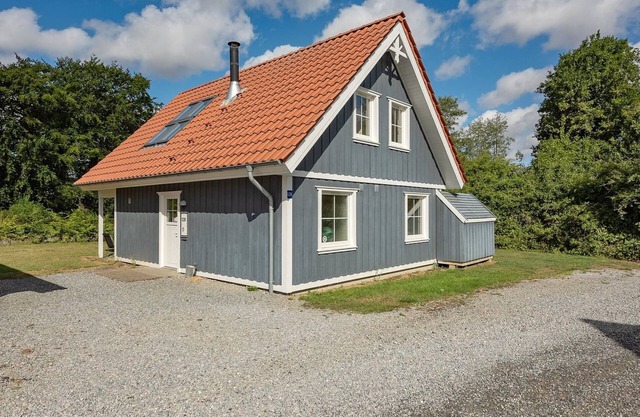 "Fausta" - 150m to the fjord by Interhome