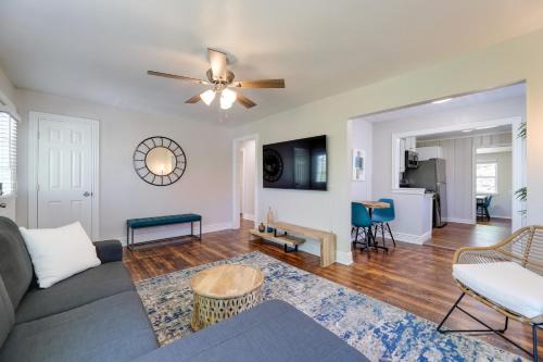 Fayetteville Retreat with Yard - Walk to Campus!
