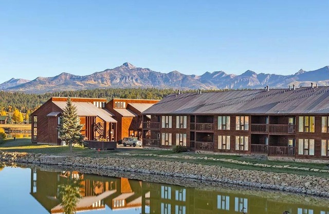 Feb 6-10! Large 2-bedroom resort in amazing Pagosa Springs - Sleeps 8