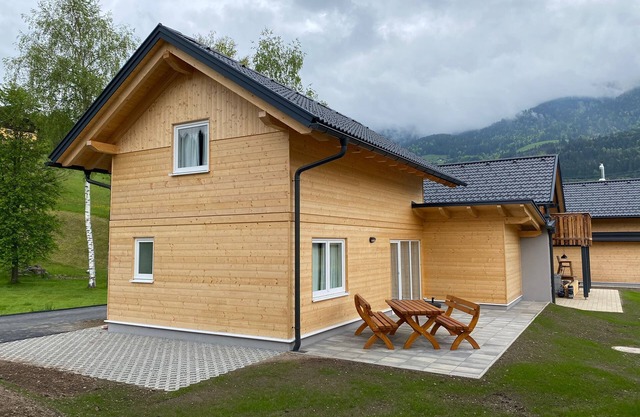 Felsenfest Cottage has a lot comfort. Enjoy the mountains and lovely villages!