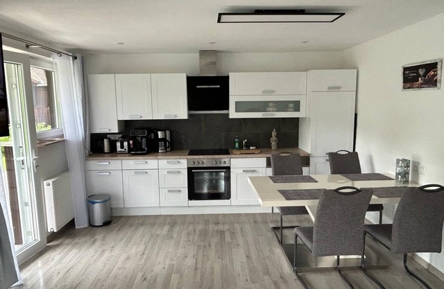 Ferienwohnung 2 mit Zwei Separaten Schlafzimmern 85 qm