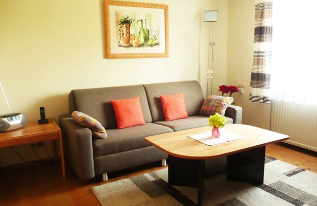 Ferienwohnung (60qm) liebevoll eingerichtet mit Terrasse