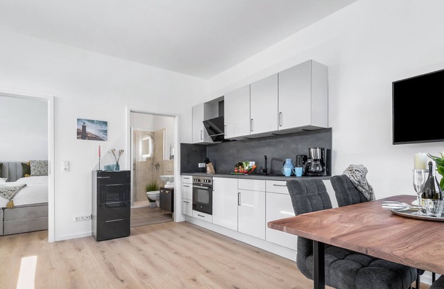 Ferienwohnung Strandperle - Ostsee- und Strandnah, Duschbad, Modern, Terrasse