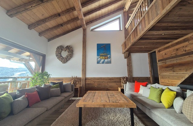 Ferme Des Cornuts ,luxury barn, minutes to Les gets -Sleeps 10