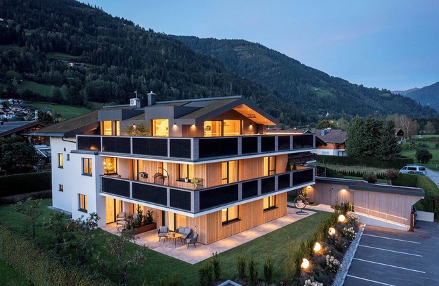 FESH LIVING 5 - smart luxury apartment with sauna area near Zell am See/Kaprun