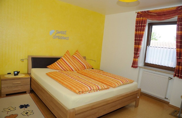 FeWo (53qm) für 4 Personen mit einem Schlafzimmer & Wohnküche
