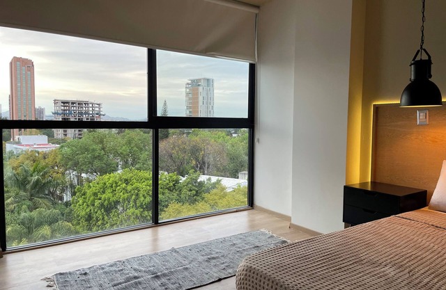 Financial Upper Suite/Daily Clean