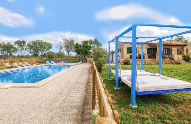 "Finca Calderitx" with Mountain Views, Pool and Wi-Fi