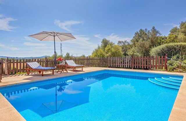 Finca "Es Turó Des Bessons" with Panoramic View and Pool