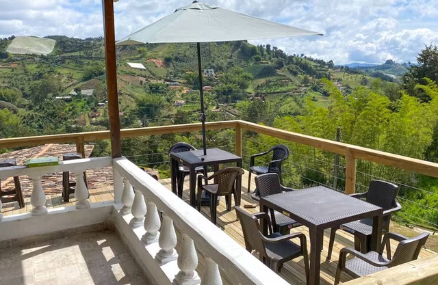 Finca Los Cantares with Swimming Pool and private Jacuzzi