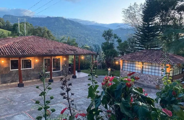 Finca Vacacional - Vía Autopista Medellín -Cundinamarca