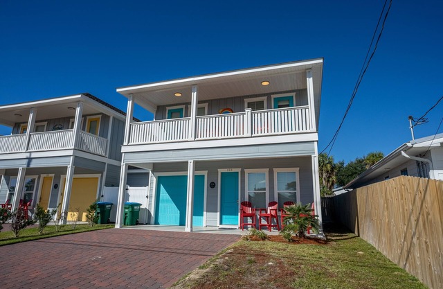 FINS - The Perfect Getaway for Family & Friends
