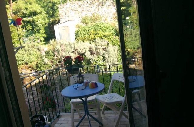 FIORE D'ARANCIO romantic flat - Levanto center,near beach ,shoops and railway