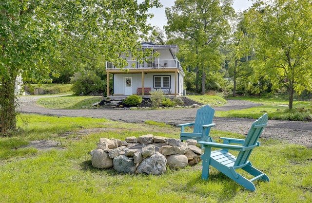 Fire Pit + On-Site Pond: Hudson Valley Home!
