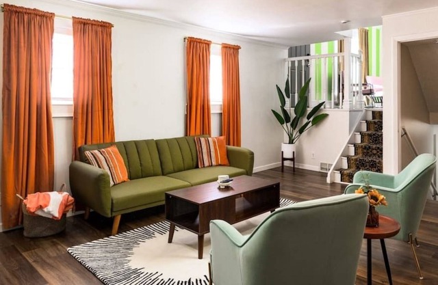 Firepit & Pool! 4 King Beds 15 Mins to DT Denver