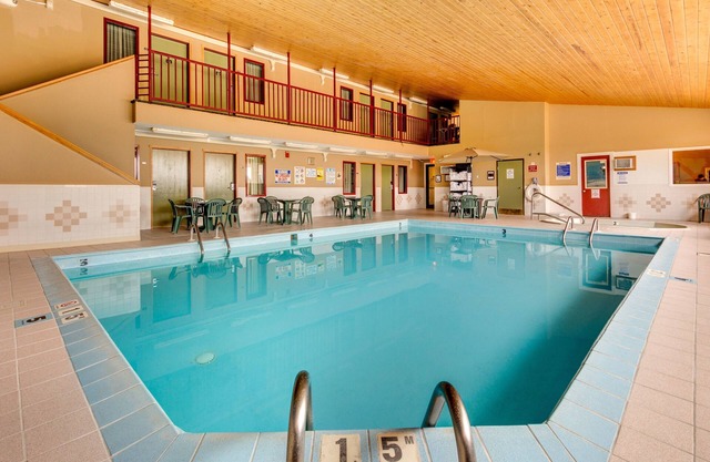 Fireside Inn & Suites