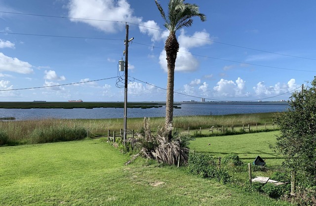 First row Gulf views!