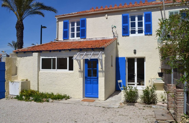 Fisherman's house on the port of Brusc