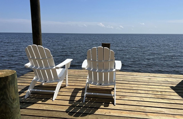 Fisherman Paradise nWaterfront fishing w/dock and golf access