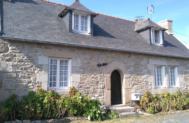 Fisherman's house on Ile Grande (Pleumeur Bodou) near the sea